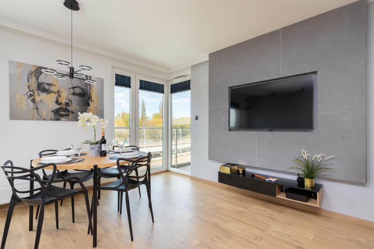 Apartament Przystan Letnica By Noclegi Renters Gdansk Bagian luar foto